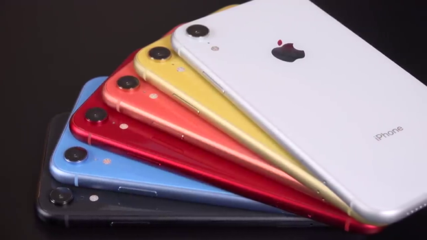 iphone-xr-rear-white-yellow-pink-red-blue-black